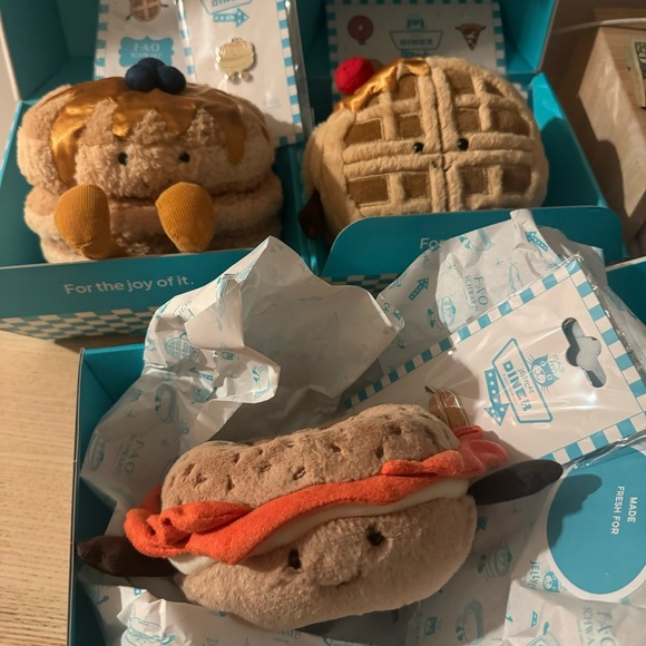 FAO Schwarz NYC Breakfast Plush Set- Pancake Waffle Bagel NWT with MENU - Picture 11 of 14
